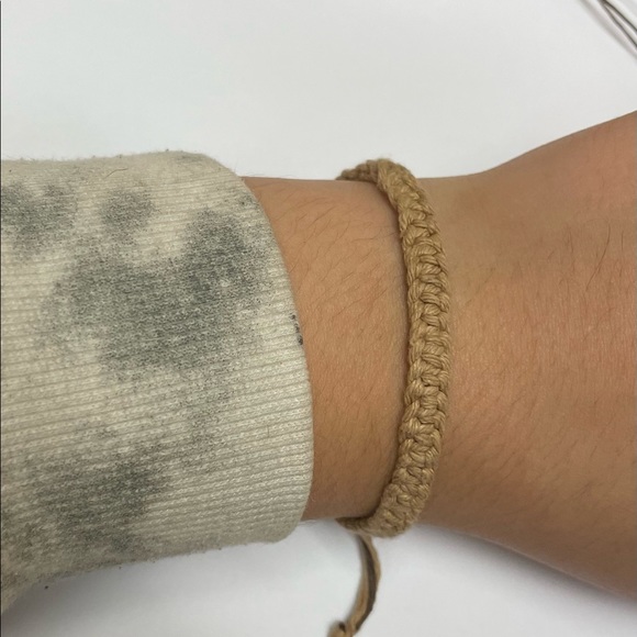 Handmade adjustable bracelets. - Picture 5 of 7